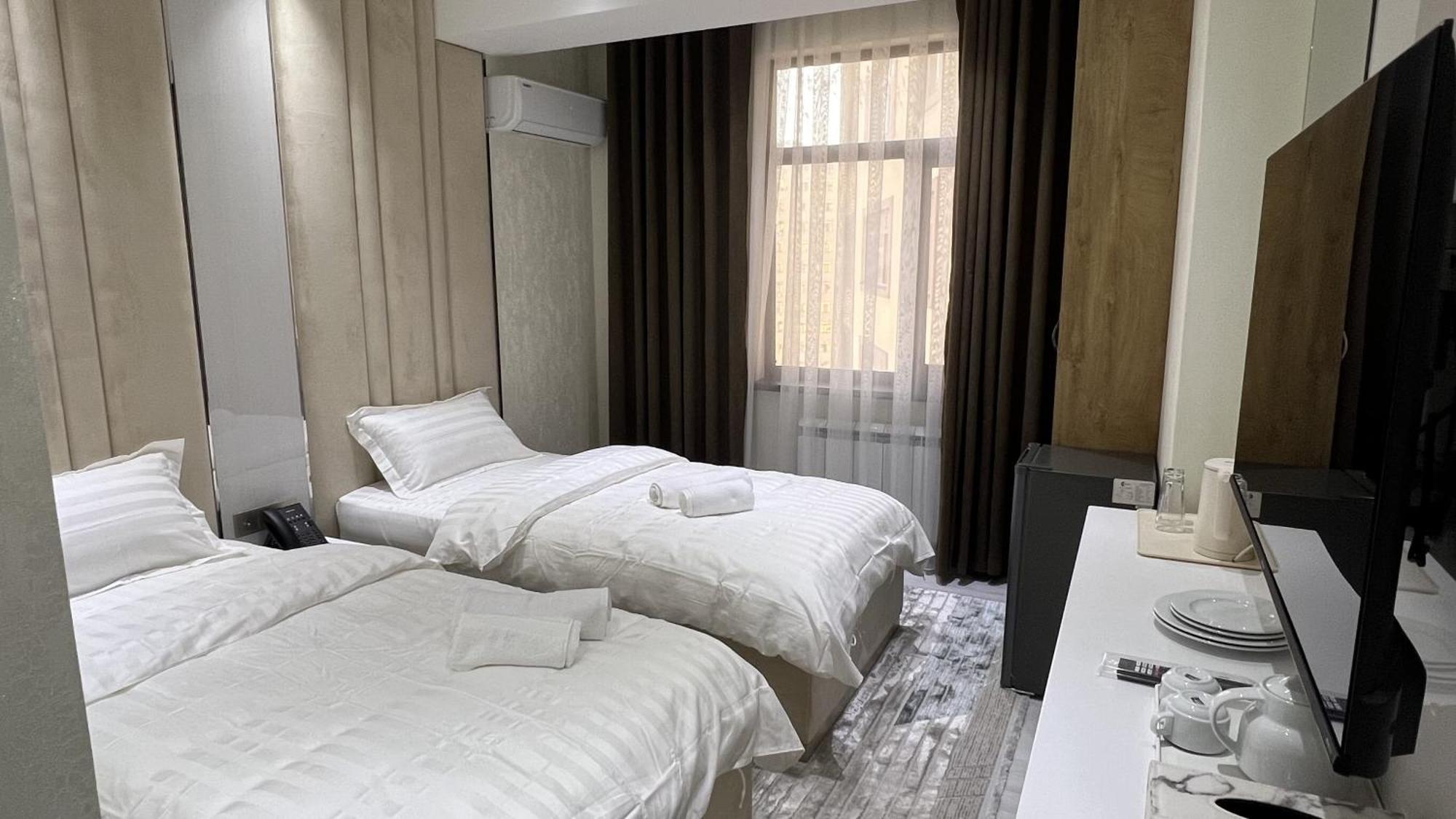 Hotel Panorama Duszanbe Zewnętrze zdjęcie